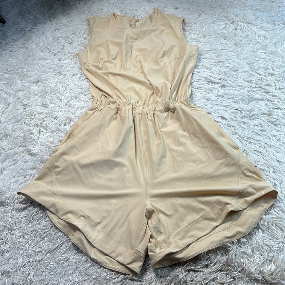 Lululemon Lightweight High-Neck Romper Prosecco